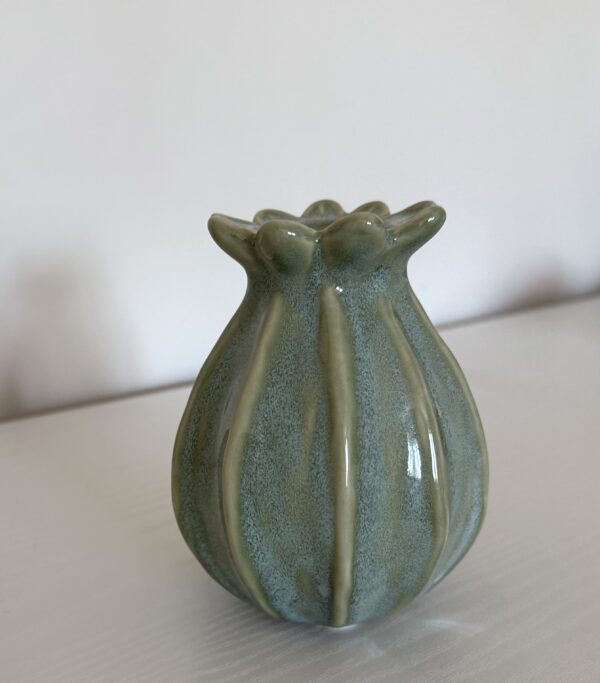 Extra small poppy bud vase