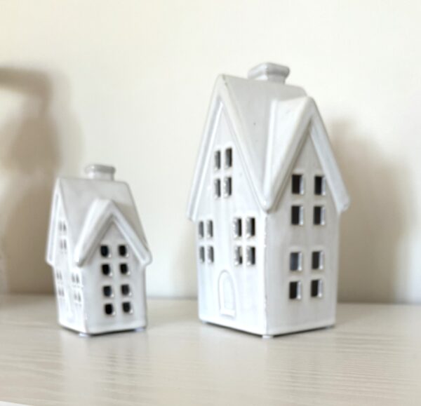 LED light up ceramic house set - Image 3